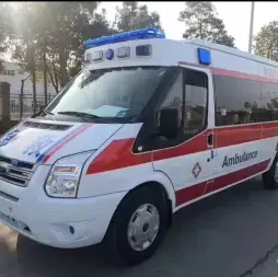 云南救护车转运/长途跨省市返乡拉回家/危重病人租赁价格收费用